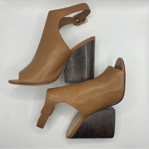 NIB Tory Burch “Grove” Peep-Toe Ankle Booties in Royal Tan Size 5 - Picture 2 of 8